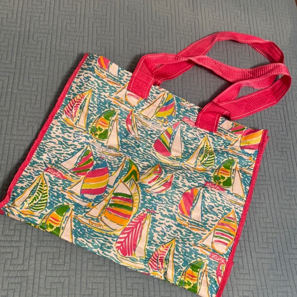 Lilly Pulitzer Handbags - Lilly Pulitzer market bag